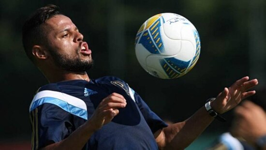 Lateral do Palmeiras sofre grave lesão e está fora do Paulistão