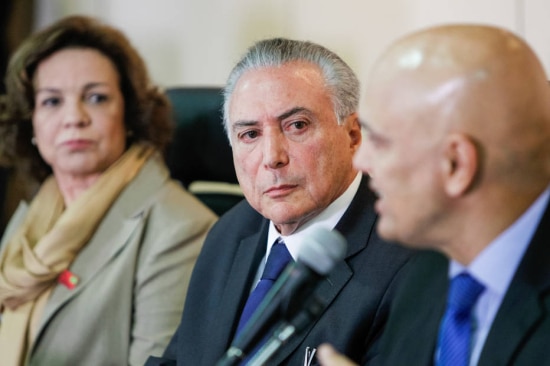 Fátima dividiu a mesa nesta terça com o presidente em exercício e com o ministro da Justiça