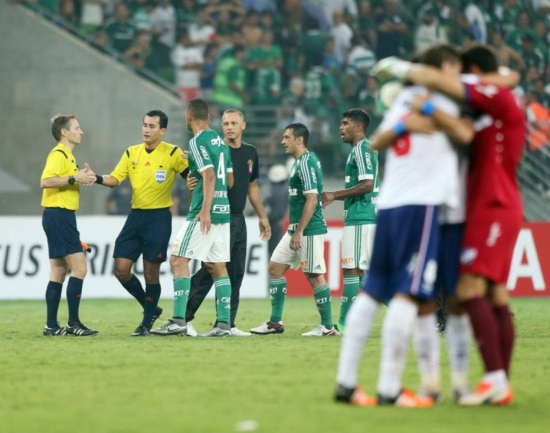Palmeiras sofre derrota em casa para o Nacional