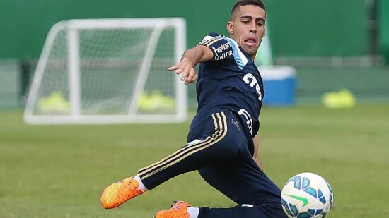 Após passar por apuros no Botafogo, Gabriel é só alegria no Palmeiras
