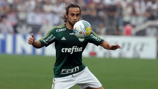 Palmeiras faz proposta para Valdivia ganhar bônus só se for titular