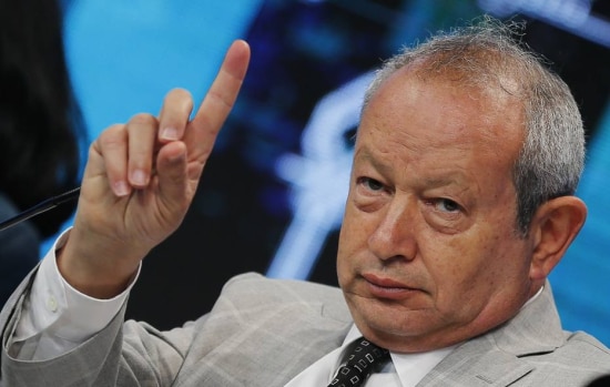 Bilionário egípcio Naguib Sawiris diz que está negociando a compra de duas ilhas gregas e ofereceu ajuda à Acnur