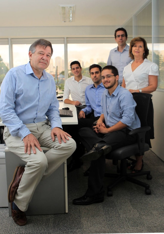 Fundado em 2011, fundo Pitanga, liderada por Fernando Reinach (à frente), já avaliou mais de mil projetos