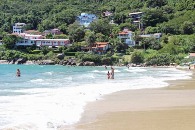 Ricardo Freire|Estadão Lagoinha. A do norte é familiar, tem faixa de areia ampla e mar calmo