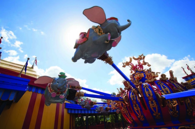 DisneyWorld Dumbo, the Flying Elephant, atração clássica do Magic Kingdom