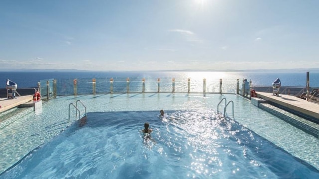 MSC Cruzeiros Viajantes do MSC Preziosa contam com cinco piscinas e 12 jacuzzis