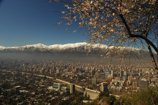 Jaime Barquez/Divulgação Vista da capital chilena, Santiago