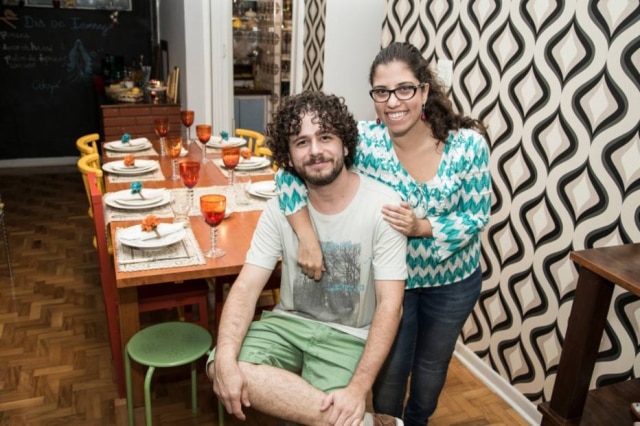 Eder Turziani Diogo e Mariana oferecem jantares para muitos no EatWith