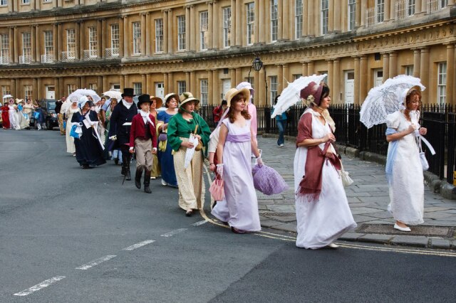 Craig Fast/Visit Britain No Jane Austen Festival, em Bath, todas à caráter
