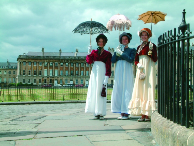 Craig Fast/Visit Britain Vestir-se à caráter é tradição no Jane Austen Festival de Bath