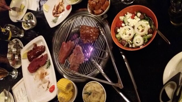 Mônica Manir/Estadão Os sul-africanos, como os brasileiros, não dispensam uma carne na brasa