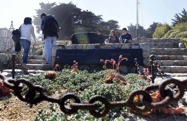 Eliseo Fernandez/Reuters Casa de Pablo Neruda em Isla Negra, onde estão sepultados os corpos do poeta e de sua última mulher, Matilde Urrutia.