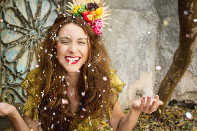 Reprodução/Quem Dera Arcos, tiaras, headbands e outros acessórios de cabeça fazem sucesso entre os foliões por serem divertidos e com preço acessível.