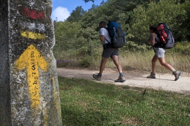 Felix Ordonez/Reuters Peregrinos em Villafranca Montes de Oca, próximo a Burgos
