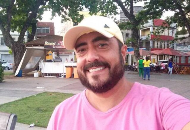Facebook/@djaloisiomelo Aloisio trabalhou 12 anos em empresa do setor de engenharia civil, mas mudou radicalmente de função ao ficar desempregado