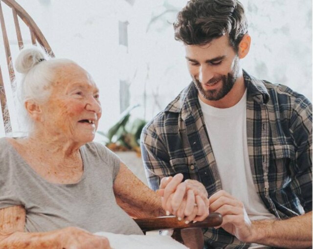 Reprodução/Instagram Nas redes sociais, o ator costumava compartilhar fotos e vídeos de momentos com Norma.