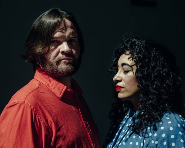 Sasha Arutyunova paraThe New York Times Jon e Larissa Velez-Jackson, a dupla conhecida como Yackez