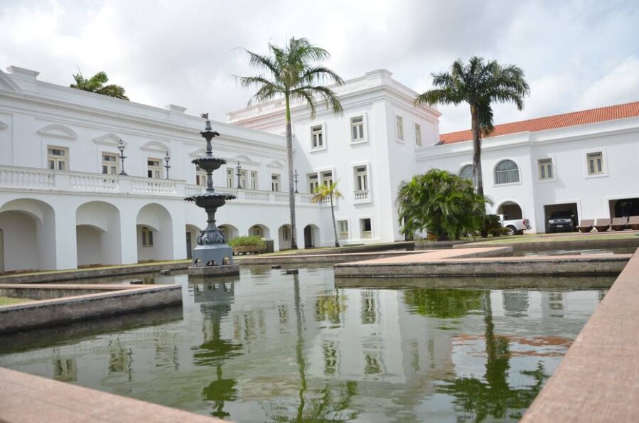 Área externa do Palácio dos Leões José Sarney, no Maranhão