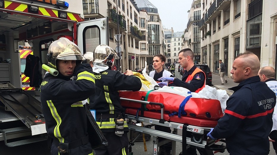 Ataque em Paris deixa ao menos 11 mortos em sede de revista satírica - AFP