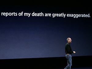 Steve Jobs desmente de forma bem humorada informa&ccedil;&otilde;es de que ele teria morrido, em 2008, durante 'Let's Rock' da Apple - Jeff Chiu/Arquivo/AP