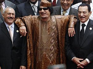 Ben Ali, do I&ecirc;men, Kadafi, da L&iacute;bia, e Mubarak, do Egito - Asmaa Waguih/Arquivo/Reuters