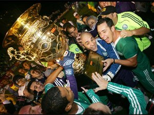 Marcos pendura as luvas no Palmeiras
