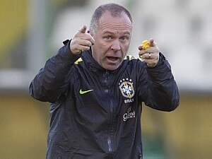 Treinador ficou dois anos no cargo