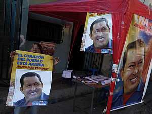 Chavistas tentam dar o troco na oposição na maior favela da Venezuela