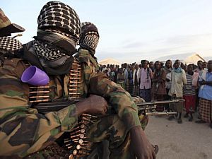 Miliantes do Al-Shabaab - Feisal Omar/Reuters