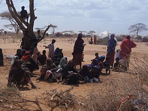 Refugiados aguardam por autoriza&ccedil;&atilde;o para entrar no campo da ONU - Jamil Chade/AE