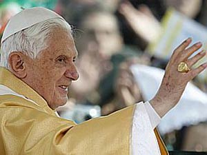 A fé em 140 caracteres; Papa Bento XVI é o primeiro pontífice com conta no Twitter - Armando Franca/AP A fé em 140 caracteres; Papa Bento XVI é o primeiro pontífice com conta no Twitter - Armando Franca/AP