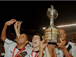 Libertadores e Mercusul no currículo - Guillermo Granja/Reuters - 26/8/1998 Libertadores e Mercusul no currículo - Guillermo Granja/Reuters - 26/8/1998