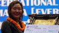 Alpinista nepalesa de 48 anos se torna a primeira mulher a escalar Monte Everest por 10 vezes