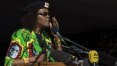 Após ser acusada de agressão, primeira-dama do Zimbábue volta ao país