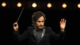 Estrelada por Gael García Bernal, série mostra os bastidores da música clássica