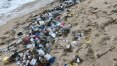 Lixo hospitalar levado pelo mar polui praias limpas no Rio Grande do Norte e Paraíba