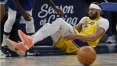 Anthony Davis sofre lesão no joelho e desfalca Lakers por 4 semanas na NBA