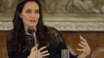 Angelina Jolie se diz 'aborrecida' com críticas a teste para escolha de elenco para filme no Camboja
