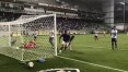 Sob olhar atento de Ronaldo, Cruzeiro supera URT por 3 a 0 em estreia no Mineiro
