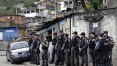 Suspeito morre após tiroteio com policiais em complexo de favelas no Rio