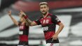 Flamengo confirma renovação do contrato de Arrascaeta até o fim de 2026