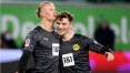 Haaland volta após mais de um mês, marca e Dortmund derrota o Wolfsburg pelo Alemão
