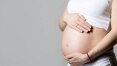 Quais são os perigos da gravidez tardia?
