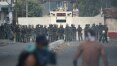 Centenas protestam por fechamento de fronteira entre Venezuela e Colômbia