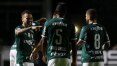 Palmeiras supera Vasco em jogo cheio de cartões e mantém perseguição ao Flamengo