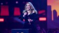 Adele ganha três principais prêmios da música britânica no Brit Awards