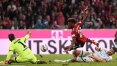 Bayern sofre, mas bate o Hoffenheim e estreia com vitória no Alemão
