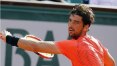 Thomaz Bellucci lamenta derrota em Roland Garros e revela dores no glúteo