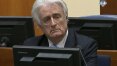 Líder sérvio condenado a 40 anos de prisão por crimes de guerra