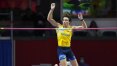 Duplantis bate novo recorde mundial no salto com vara; Thiago Braz é prata